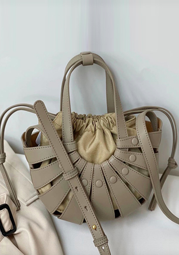 The Coquille Leather Shoulder Bag Grey