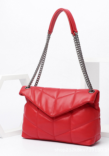 Yvonne Medium Envelope Shoulder Bag Lambskin Red