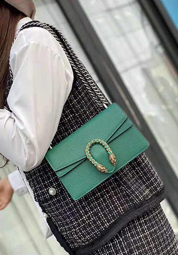 Jess Medium Leather Shoulder Bag Green