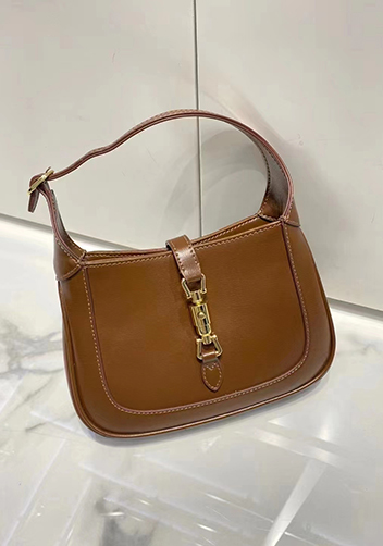 Daphne Leather Shoulder Bag Small Brown