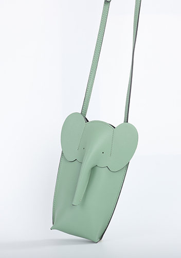 THE ELEPHANT POCKET SHOULDER LEATHER BAG GREEN